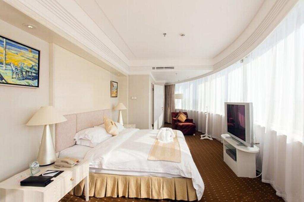 Tienyow Grand Hotel Haikou  Room photo
