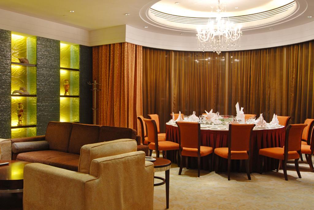 Tienyow Grand Hotel Haikou  Exterior photo