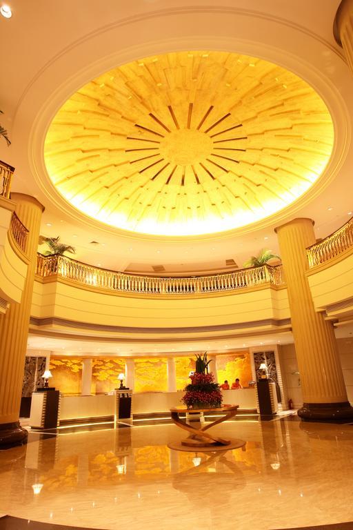Tienyow Grand Hotel Haikou  Exterior photo
