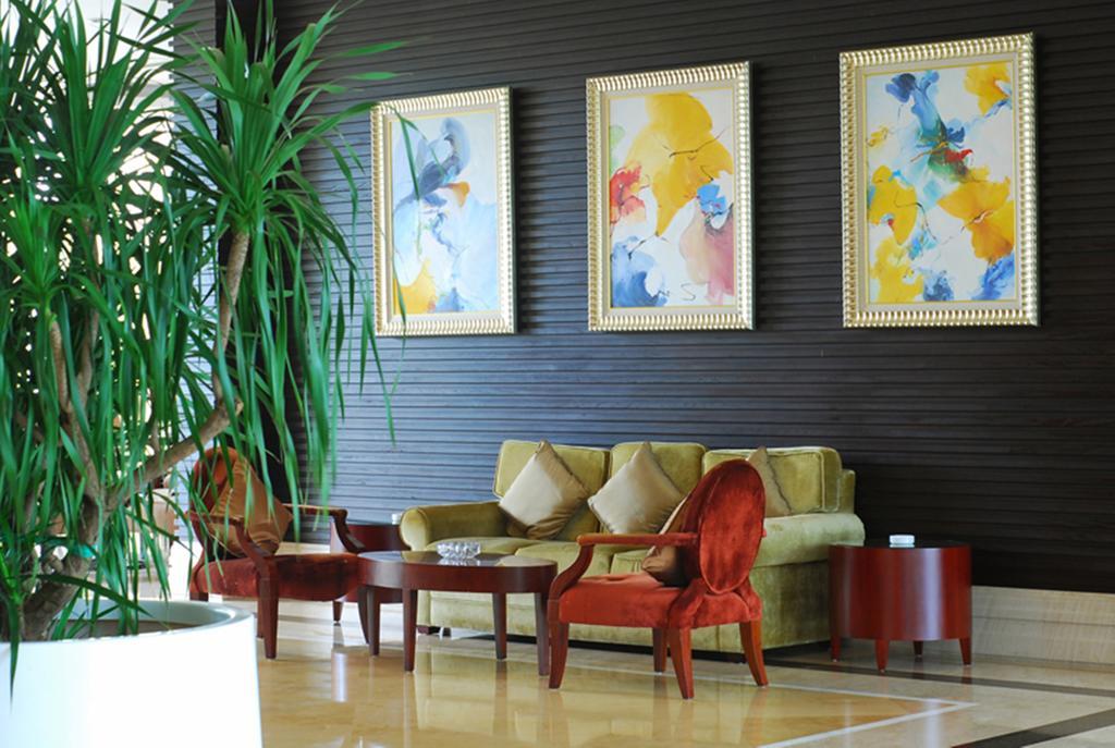 Tienyow Grand Hotel Haikou  Exterior photo